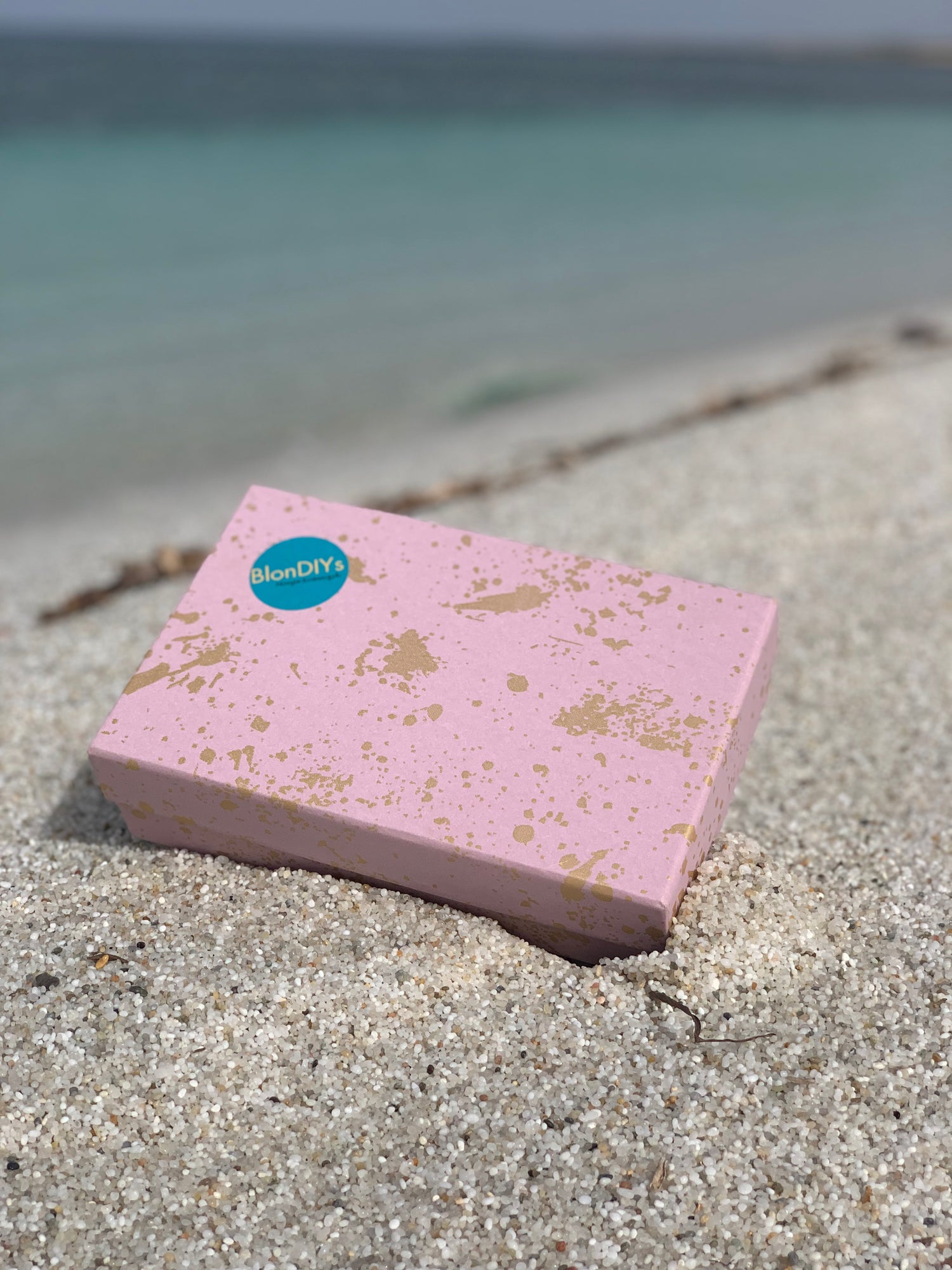 BlonDIYS Färbepaket am Strand auf Sardinien